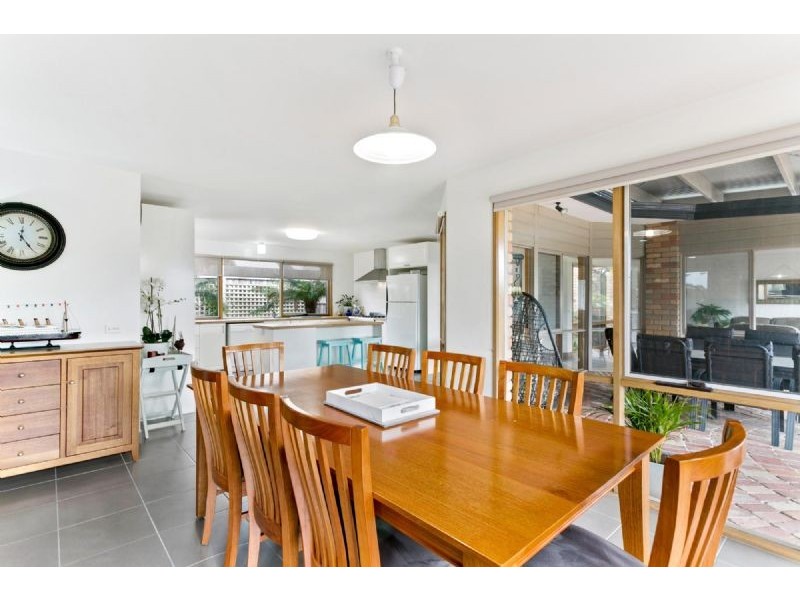 10 Rollings Close, Rosebud VIC 3939