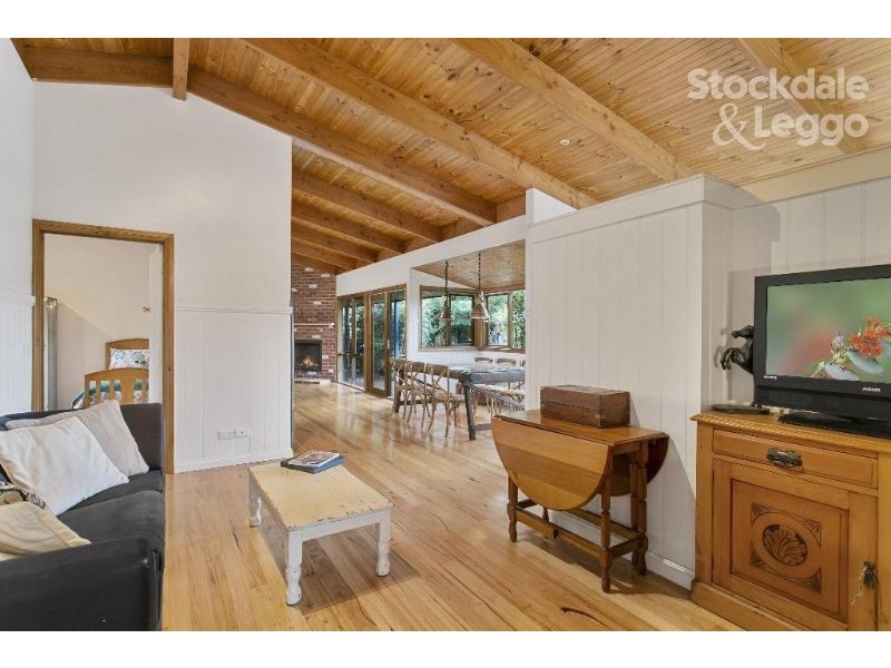 40 Bayview Avenue, Rosebud VIC 3939