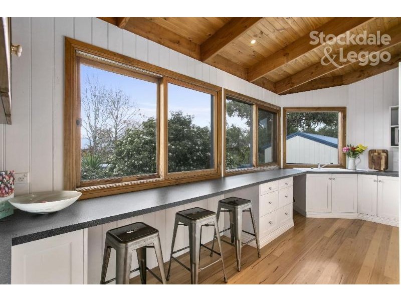 40 Bayview Avenue, Rosebud VIC 3939