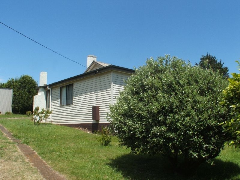 76 Orchard Road, Gembrook VIC 3783