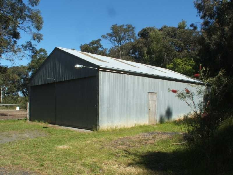 15 Cherry Road, Macclesfield VIC 3782