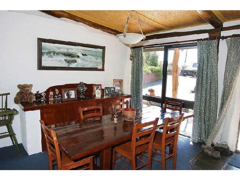 8 Colin Avenue, Cockatoo VIC 3781