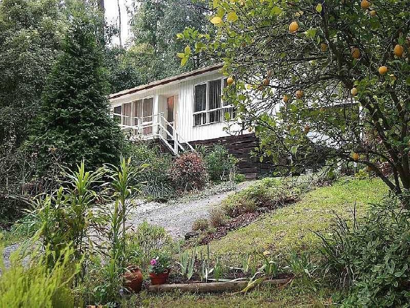 6 Victor Road, Clematis VIC 3782