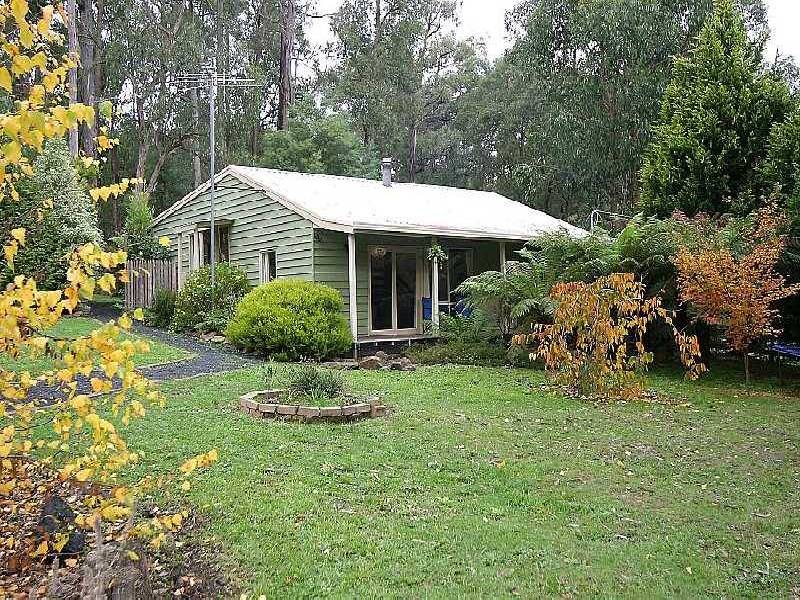 4 Fell Road, Cockatoo VIC 3781