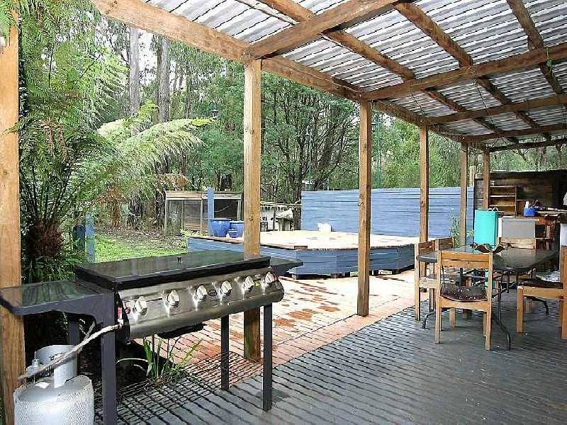 4 Fell Road, Cockatoo VIC 3781