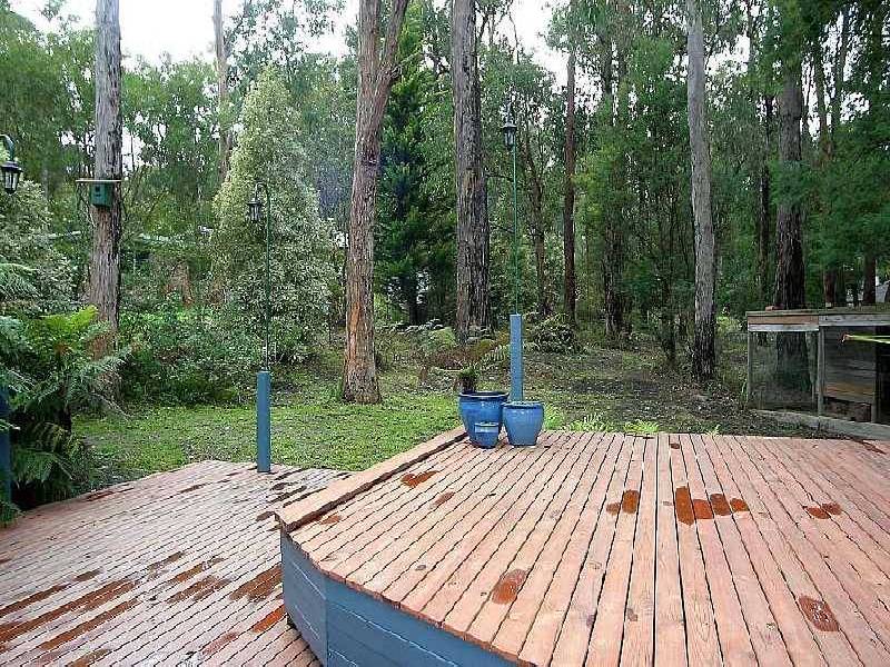 4 Fell Road, Cockatoo VIC 3781