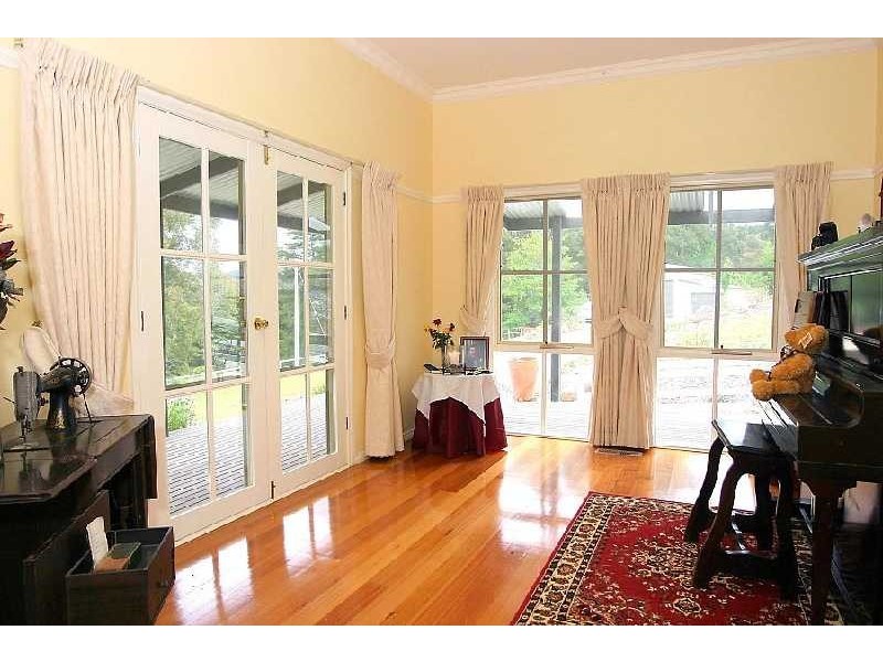 16 Quinn Road, Gembrook VIC 3783