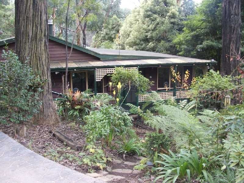 20 Jeanne Street, Cockatoo VIC 3781