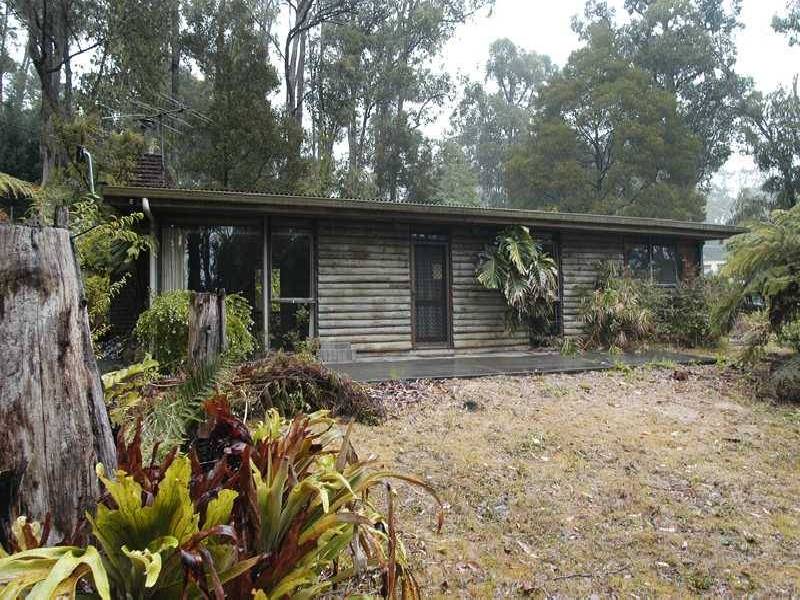 21 Naughton Road, Cockatoo VIC 3781