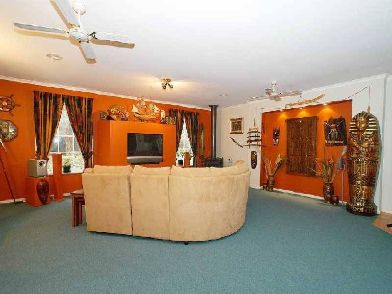 224 Harkaway Road, Harkaway VIC 3806