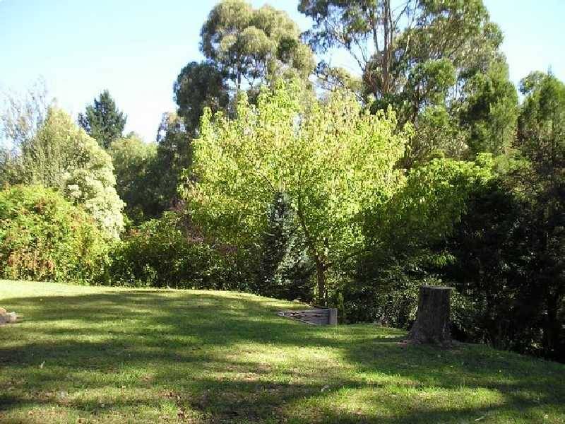 4 Berrys Road, Emerald VIC 3782