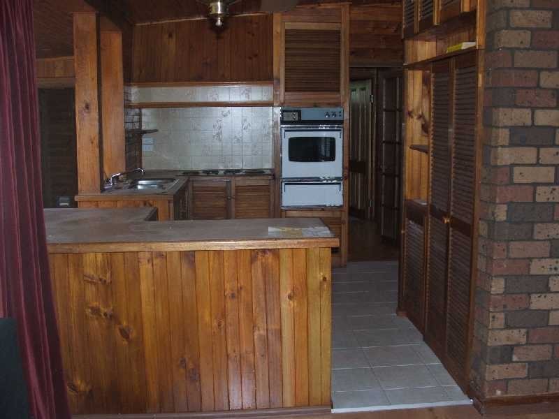 27 Alexander Road, Cockatoo VIC 3781