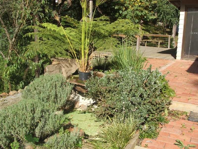 27 Alexander Road, Cockatoo VIC 3781