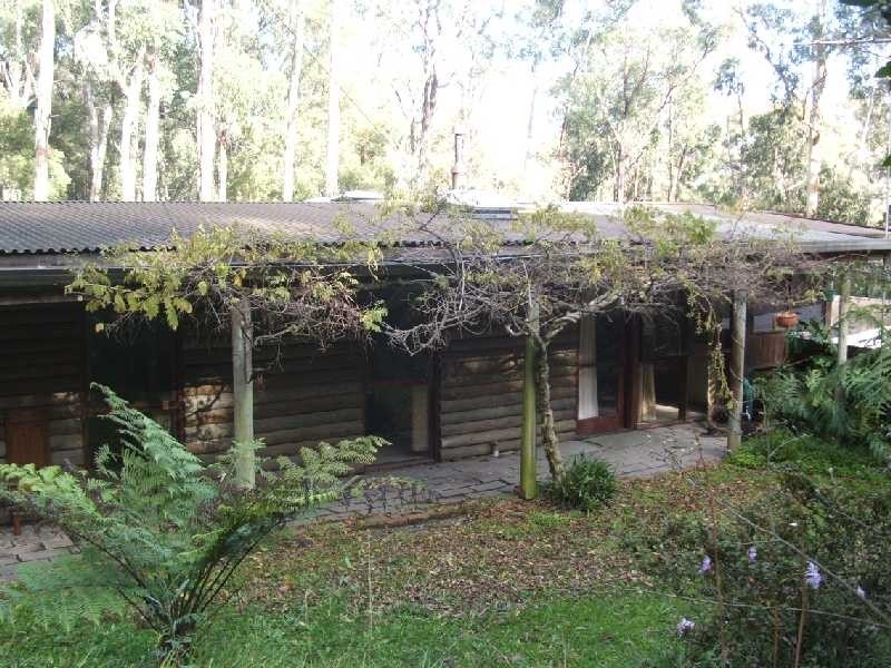 8B Wintle Road, Emerald VIC 3782