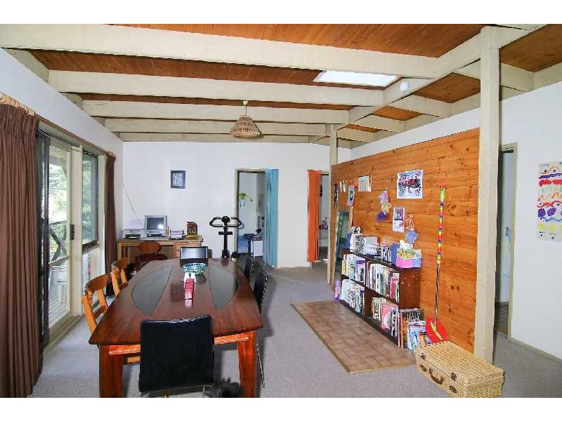 21 Emerald Lake Road, Emerald VIC 3782