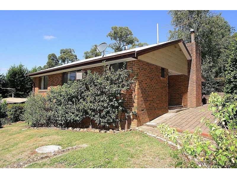 17 Glen Road, Cockatoo VIC 3781