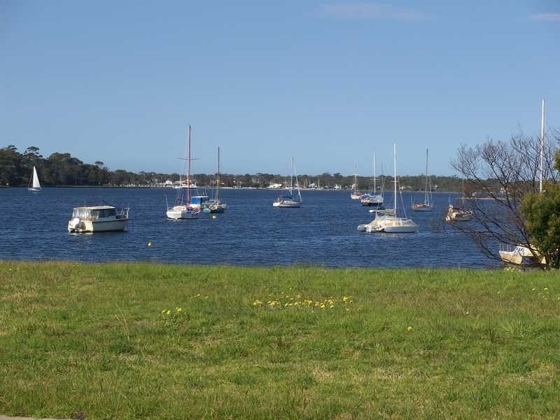 35 Lakeshore Drive, Newlands Arm VIC 3875