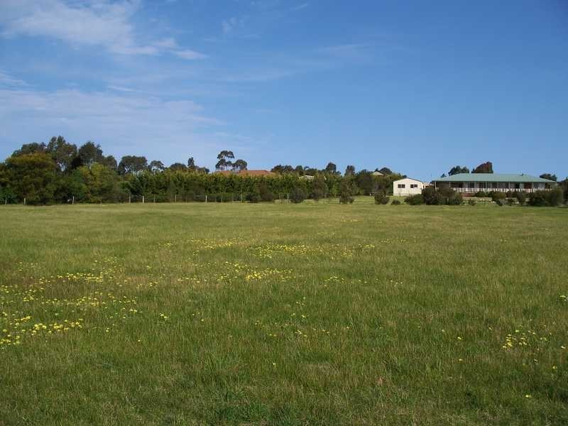 20 Mallard Close, Newlands Arm VIC 3875