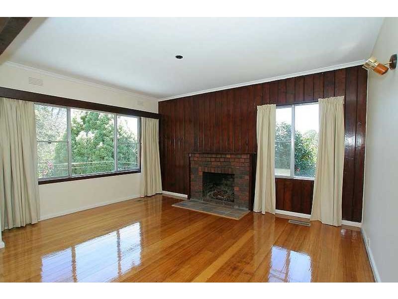 15 Carawa Street, Cockatoo VIC 3781