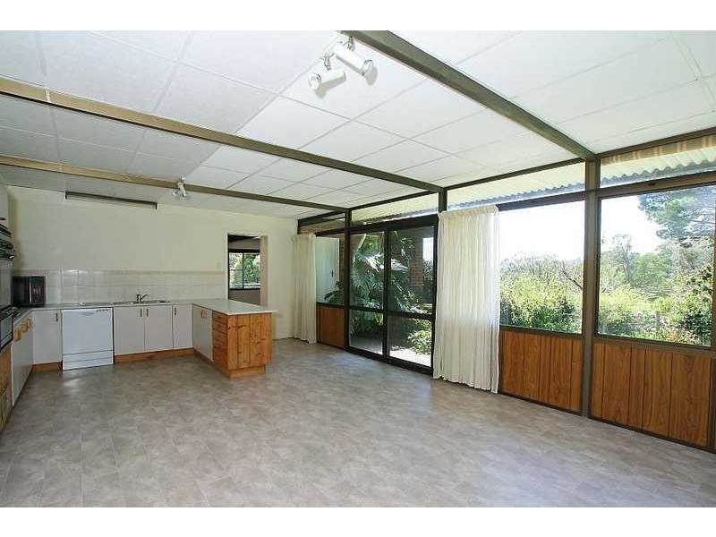 15 Carawa Street, Cockatoo VIC 3781