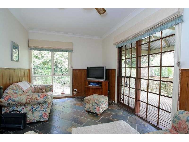 14 Station Avenue, Emerald VIC 3782