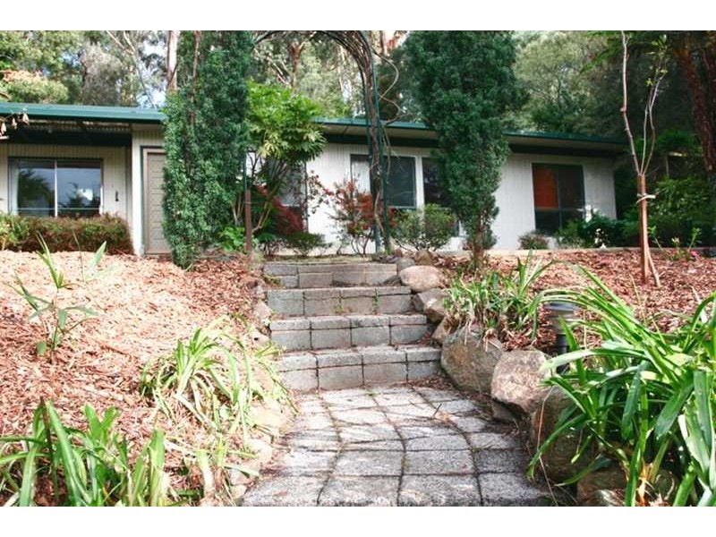 10 St James Avenue, Kallista VIC 3791