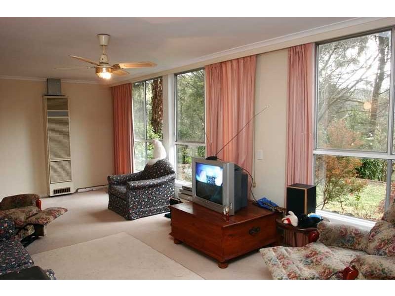 10 St James Avenue, Kallista VIC 3791