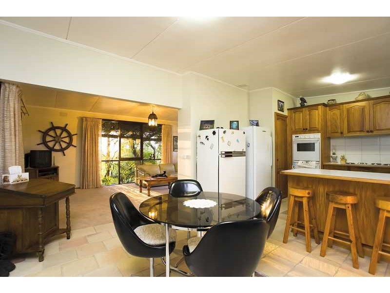 61 Warrawee Avenue, Beaconsfield VIC 3807