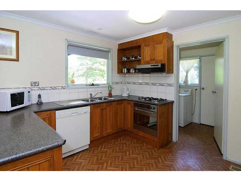 123 Woori Yallock Road, Cockatoo VIC 3781