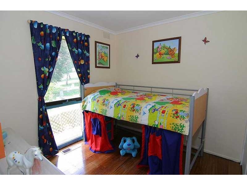 123 Woori Yallock Road, Cockatoo VIC 3781