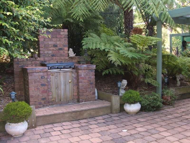 10 Garden Street, Cockatoo VIC 3781
