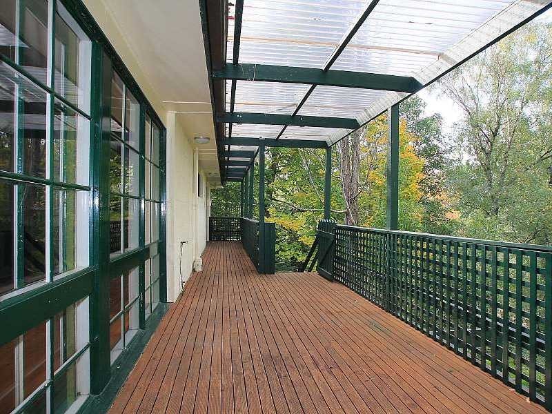 19 Poplar Crescent, Emerald VIC 3782