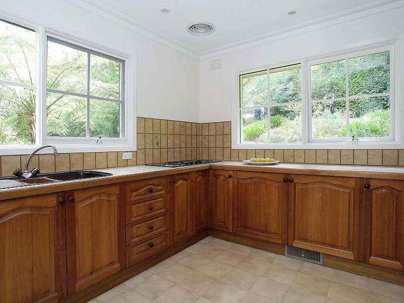 19 Poplar Crescent, Emerald VIC 3782