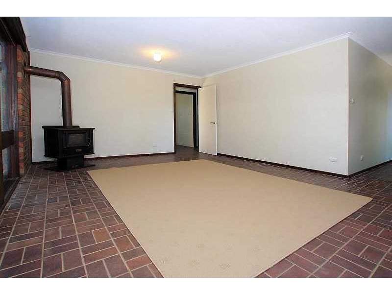 2987 Launching Place Road, Gembrook VIC 3783