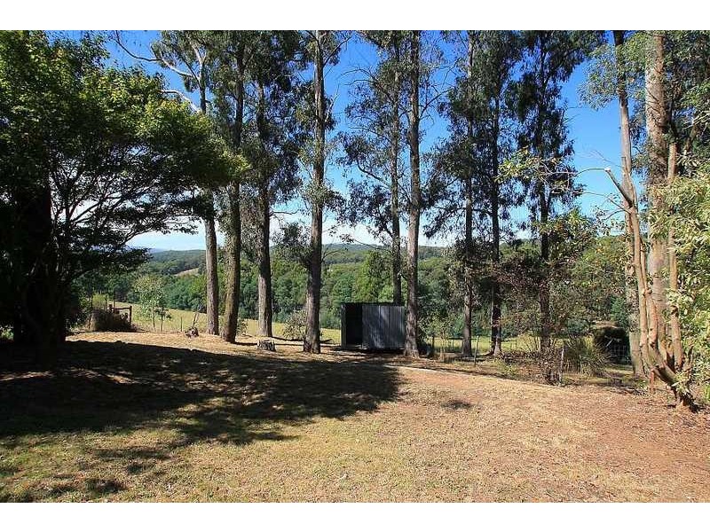 2987 Launching Place Road, Gembrook VIC 3783
