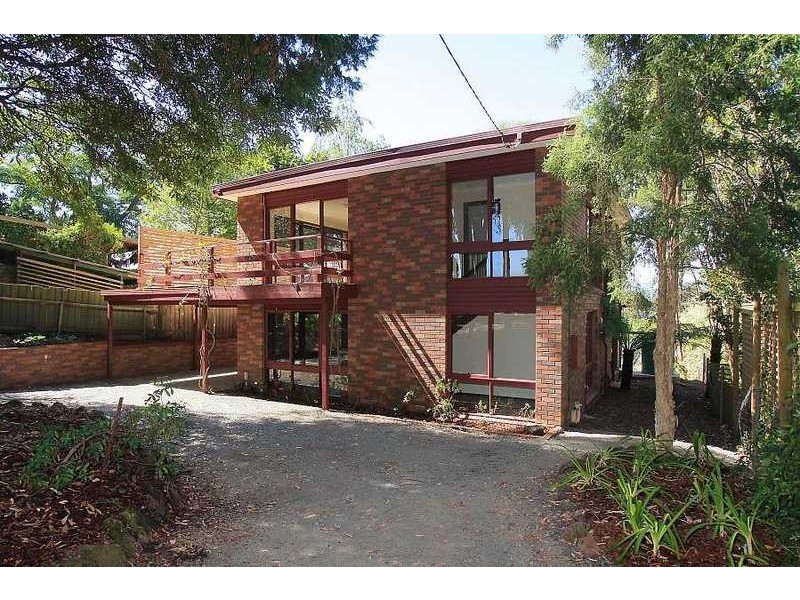 2987 Launching Place Road, Gembrook VIC 3783