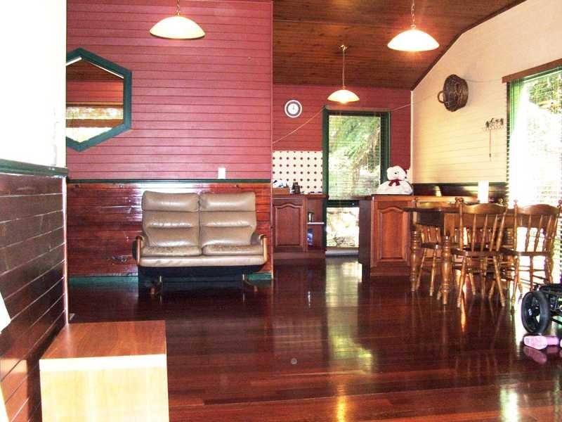 22 Haylock Avenue, Cockatoo VIC 3781