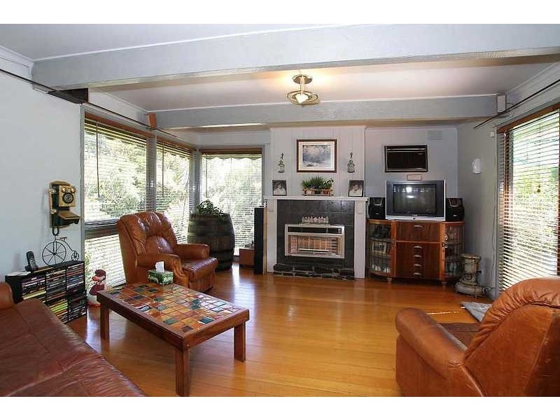 31 Boundary Road East, Emerald VIC 3782