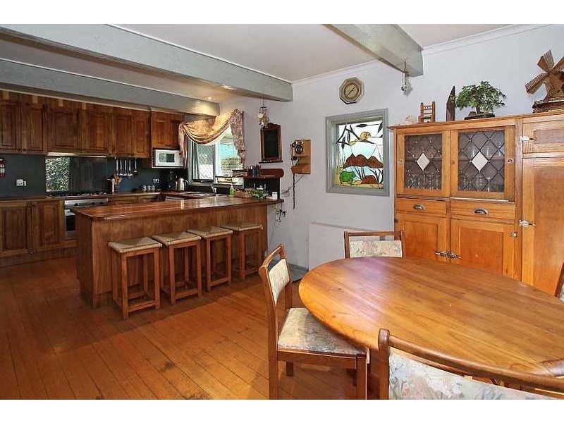 31 Boundary Road East, Emerald VIC 3782