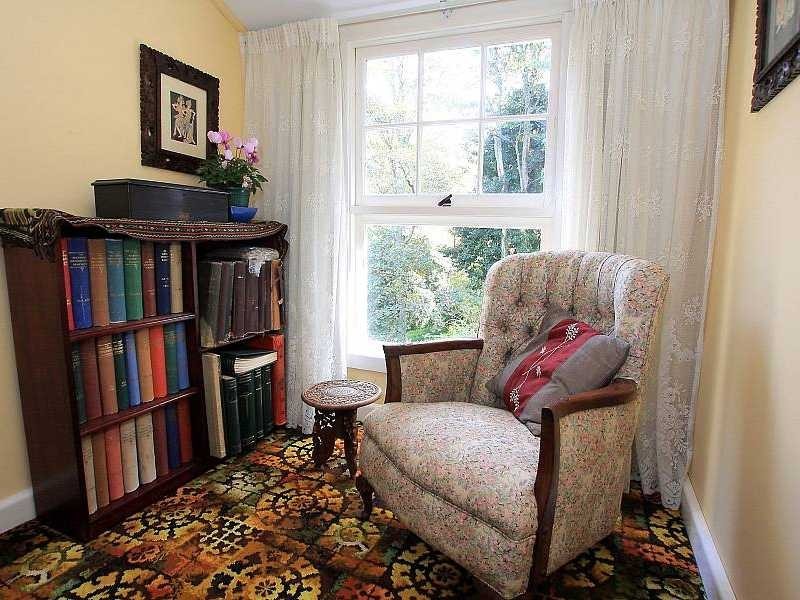 11 Lakeside Drive, Emerald VIC 3782