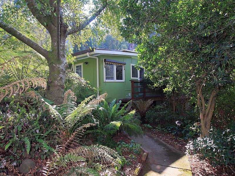 15 Maurice Street, Cockatoo VIC 3781