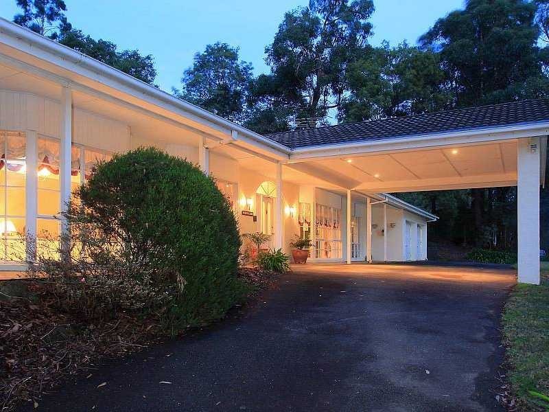 26 Fernglade Drive, Emerald VIC 3782