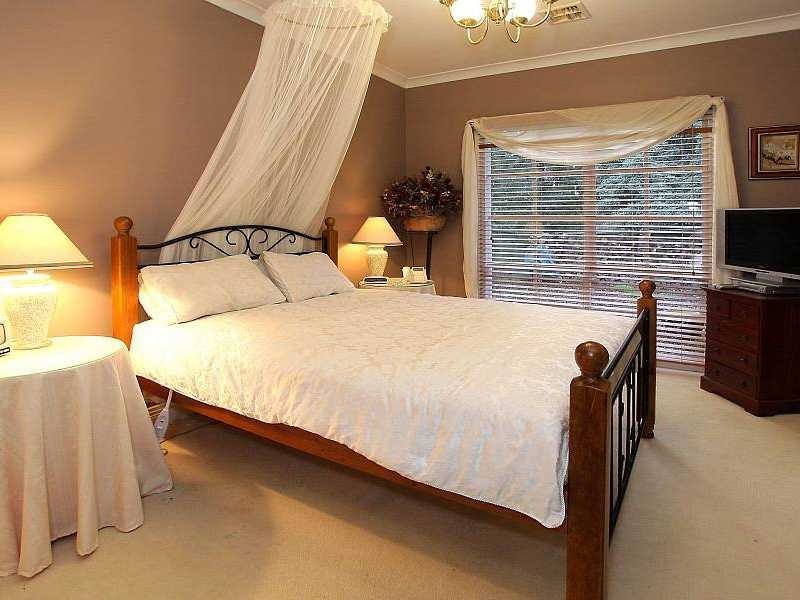 26 Fernglade Drive, Emerald VIC 3782