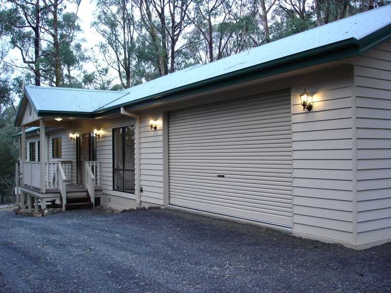 23 Naughton Road, Cockatoo VIC 3781