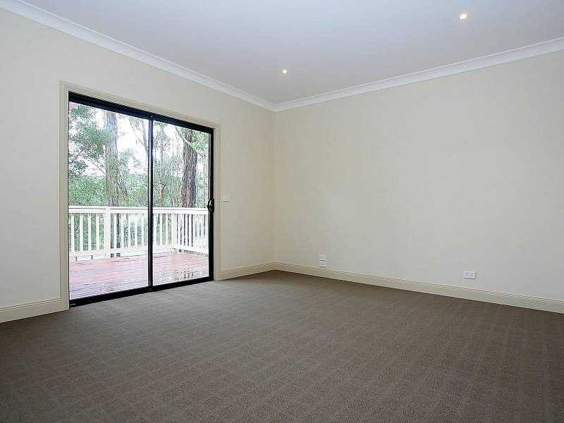23 Naughton Road, Cockatoo VIC 3781
