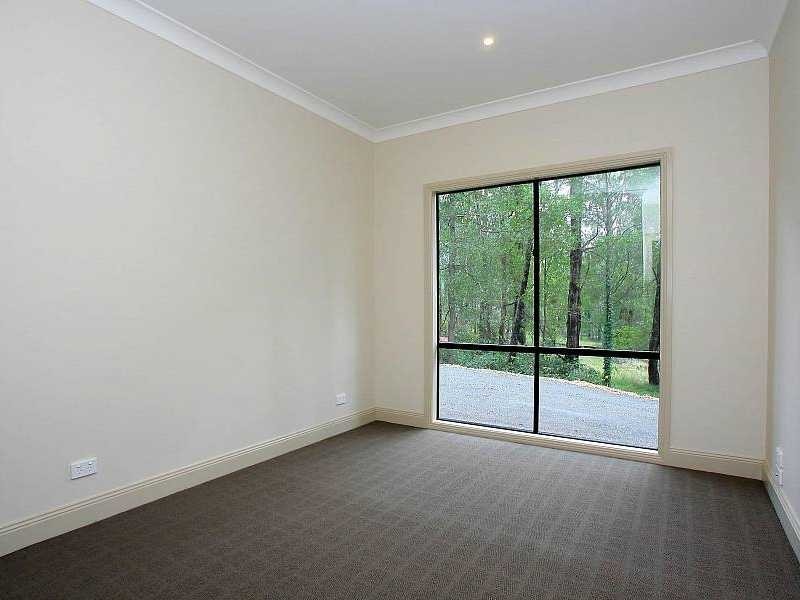 23 Naughton Road, Cockatoo VIC 3781