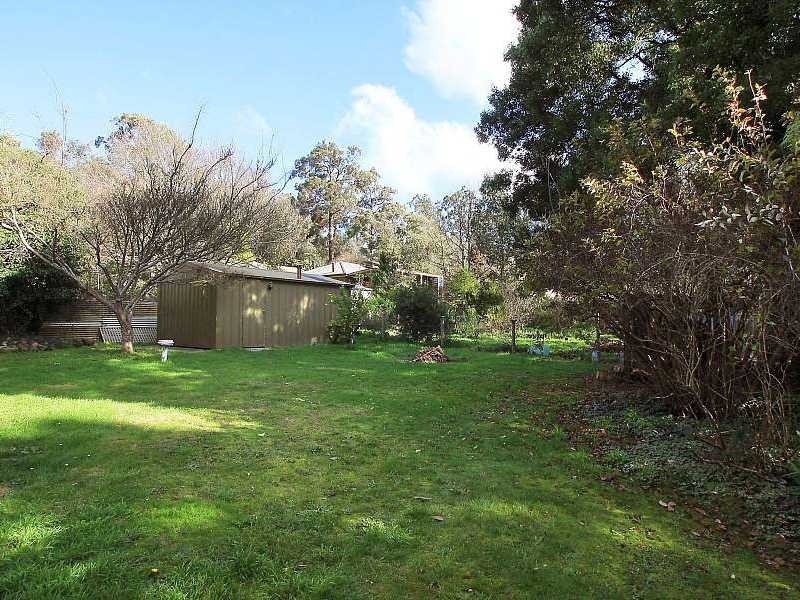 11 Allenby Avenue, Cockatoo VIC 3781