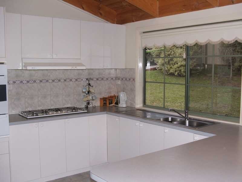 13 Wright Road, Avonsleigh VIC 3782
