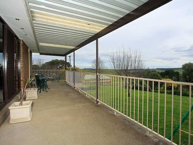 3 Bromby Street, Gembrook VIC 3783
