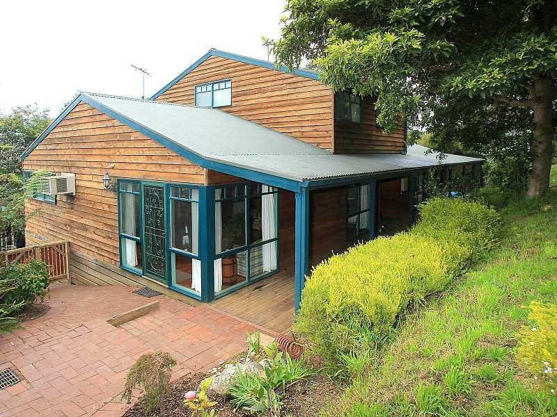 21 Elm Crescent, Emerald VIC 3782